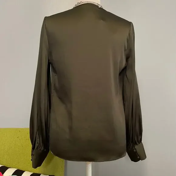 White House Black Market WHBM Satin Long Sleeve Smocked Shoulder Blouse Top NEW - Picture 6 of 6